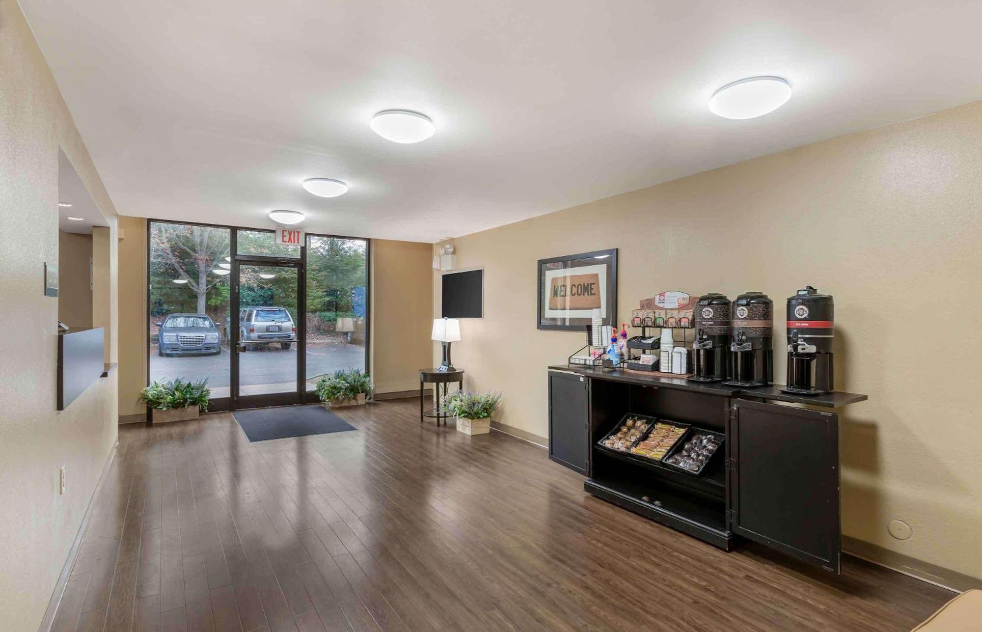 Extended Stay America Suites - Raleigh - North Raleigh - Wake Towne Dr Екстер'єр фото