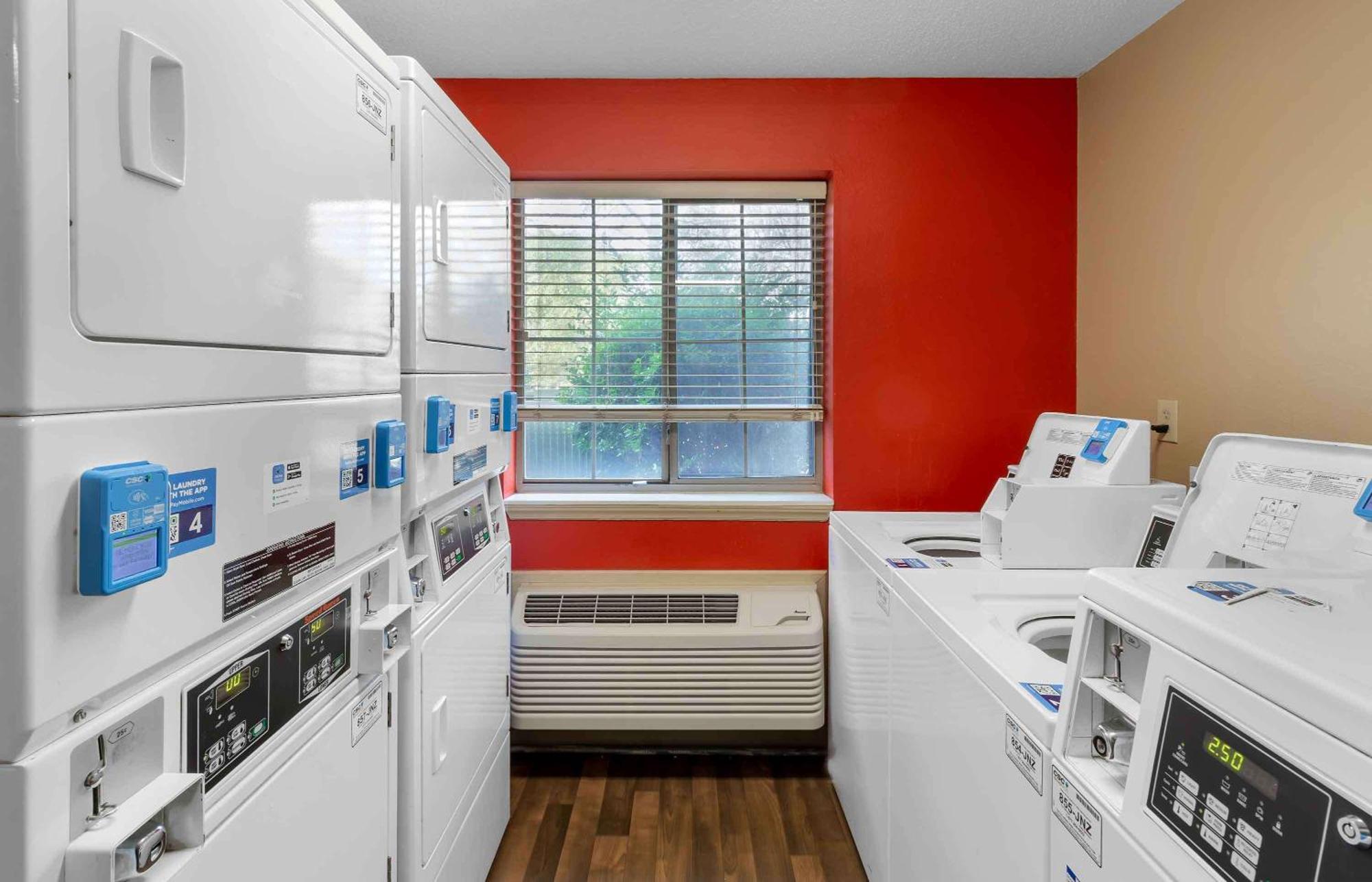 Extended Stay America Suites - Raleigh - North Raleigh - Wake Towne Dr Екстер'єр фото